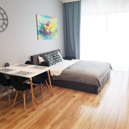 Novum Apartment With Parking 克拉科夫 外观 照片