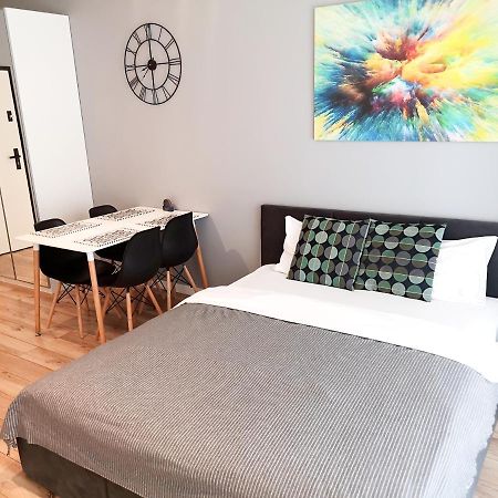 Novum Apartment With Parking 克拉科夫 外观 照片