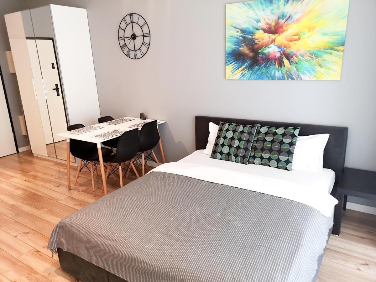 Novum Apartment With Parking 克拉科夫 外观 照片