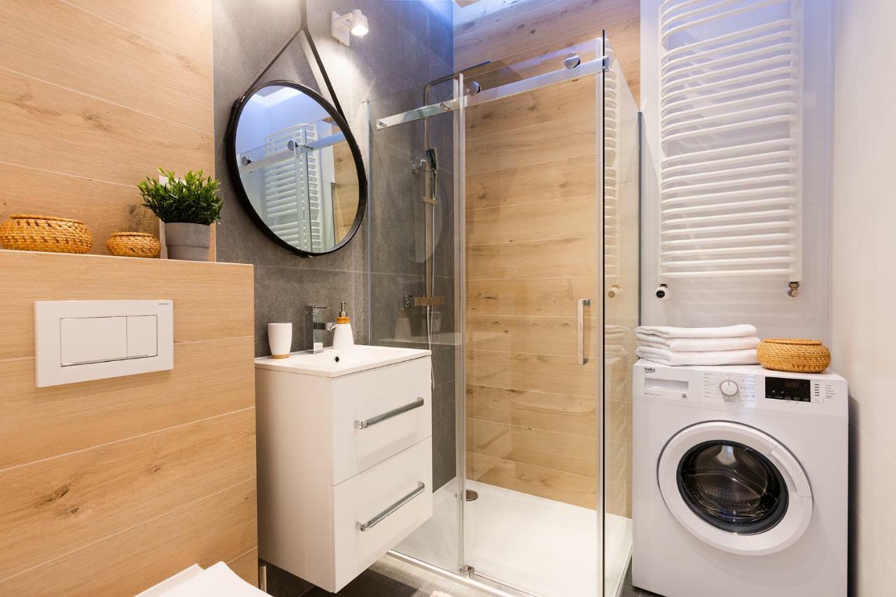 Novum Apartment With Parking 克拉科夫 外观 照片